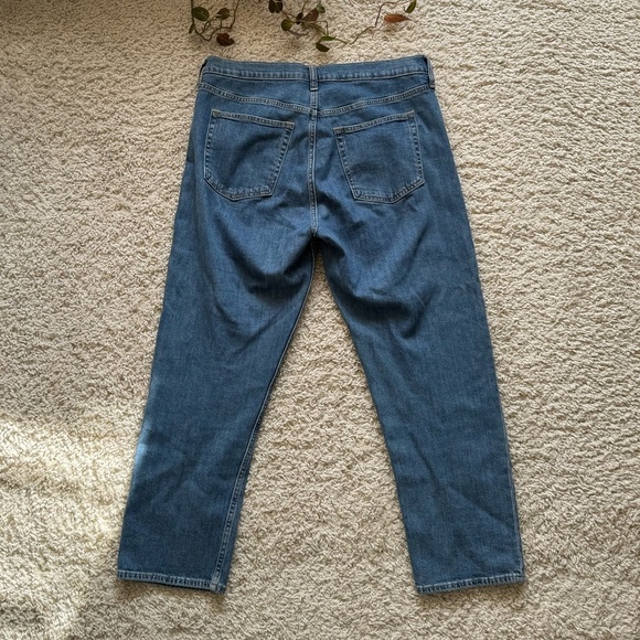 GAP CHEEKY STRAIGHT HIGH-RISE JEAN LIGHT INDIGO SIZE 32/14R - Picture 3 of 6